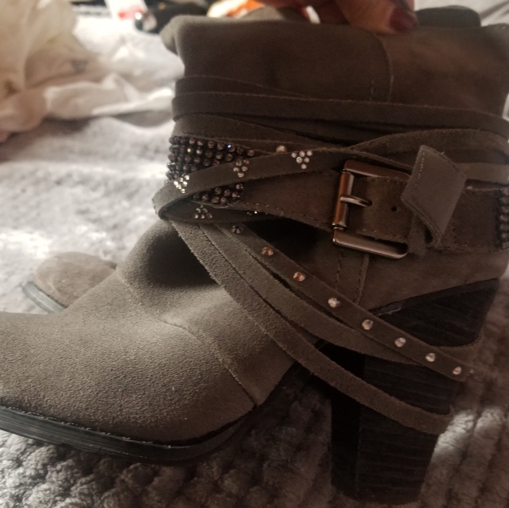 Booties - Picture 4 of 4